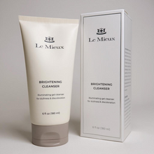 Load image into Gallery viewer, Le Mieux Illuminating Facial Wash Brightening Cleanser 6 oz