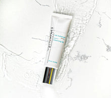 Load image into Gallery viewer, Epicuren Discovery Silk Radiance 3-IN-1 Cleansing Oil