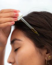 Load image into Gallery viewer, Belfiore Herbal Rosemary Grapeseed Hair Oil