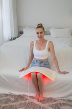 Cargar imagen en el visor de la galería, LED Light Therapy Face and Body Mask Device - European Beauty by B