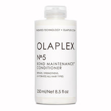 Cargar imagen en el visor de la galería, Olaplex No.5 Bond Maintenance Conditioner 250 ml with scalp and hair brush - European Beauty by B
